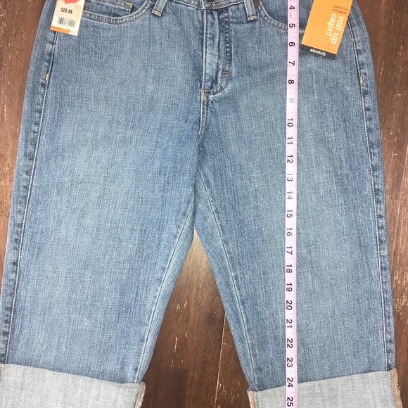 Lee Roll Up Capri Jeans - Picture 3 of 8